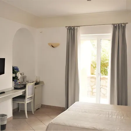 Ceselle Hotel