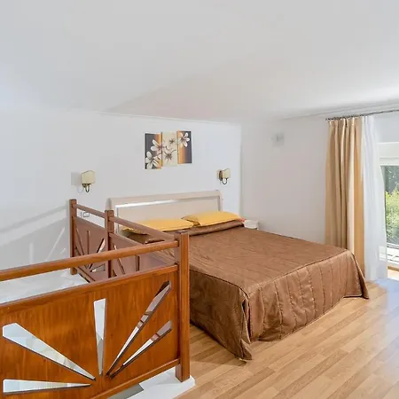 其赛雷别墅酒店